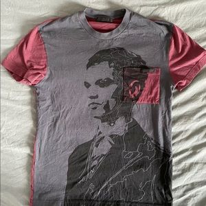 Men’s Prada tshirt small
